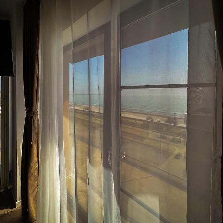 Black Sea Booking - Dubai Navodari Bagian luar foto